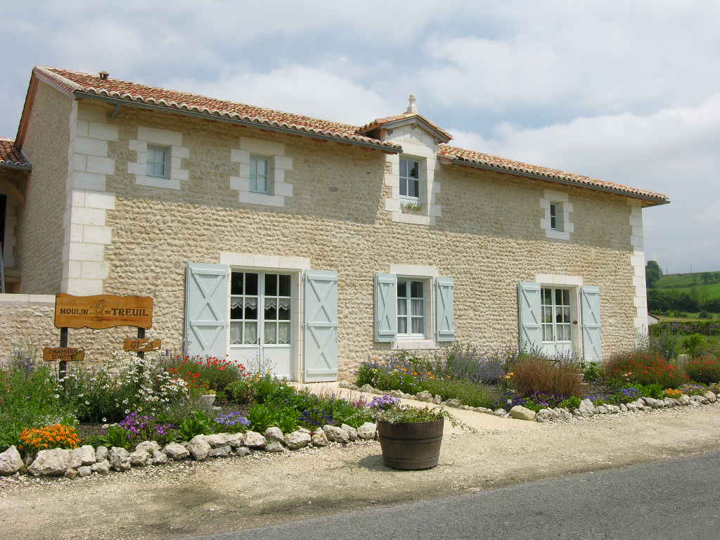 Le moulin vu de l'extérieur